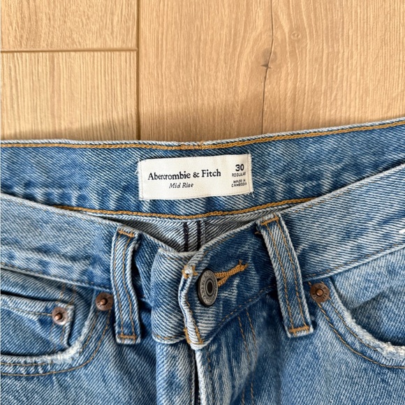 Abercrombie & Fitch Mid Rise - Picture 4 of 4